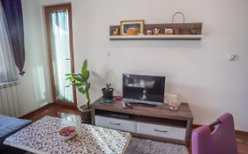 Gloria Apartman